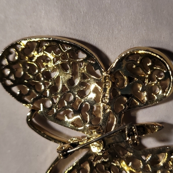 Stamped Butterfly 🦋 Brooch - Picture 4 of 8